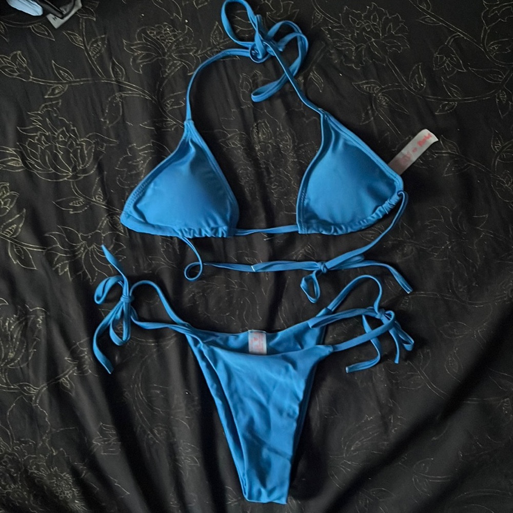 blue bikini